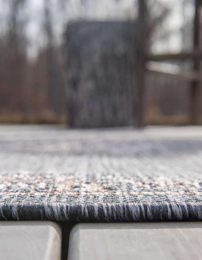 Unique Loom Outdoor Traditional Collection Area Rug - Antique (2' 7" x 10' Runner, Charcoal Gray/ Natural)