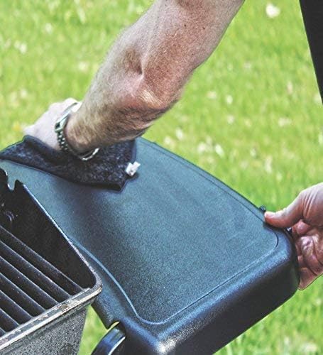 CARON & DOUCET - BBQ Grill Cleaner Oil | 100% Plant-Based & Vegan | Best for Cleaning Barbeque Grills & Grates | Use with Wooden Scrapers, Brushes, Accessories & Tools | Great Gift for Dad! (8oz)