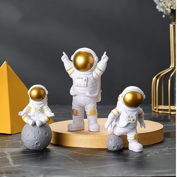 4 Pcs Gold White Astronaut Statues Set, Spaceman Sculpture Figurines Home Ornament Cake Toppers Gift
