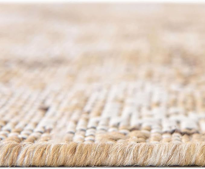 Unique Loom Outdoor Traditional Collection Area Rug - Valeria (3' 1" x 5' 3" Oval, Natural/ Ivory)