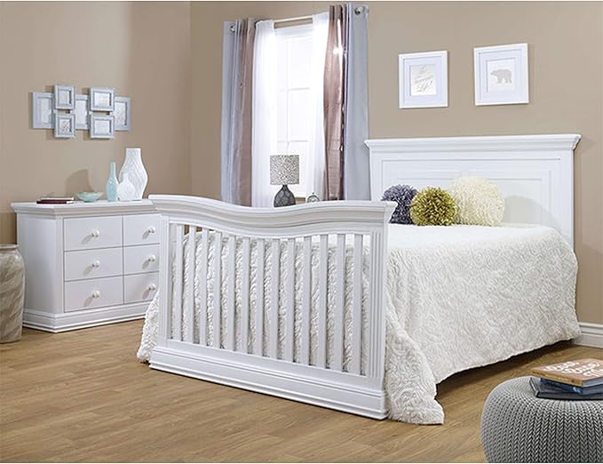 Sorelle Furniture Paxton Crib, Classic 4-In-1 Convertible Crib, Made of Wood, Non-Toxic Finish, Wooden Baby Bed, Toddler Bed, Child’s Daybed and Full-Size Bed, Nursery Furniture - White