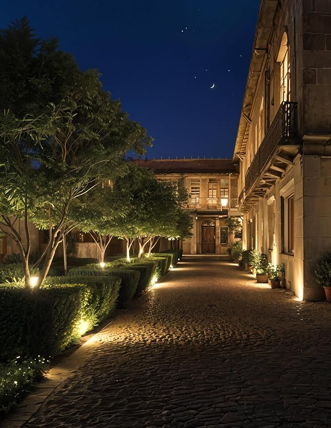 Dusk to Dawn Outdoor LED Spotlight,Outdoor Landscape Lighting with Photocell Sensor, 3000K Warm White Waterproof Spot Lights for Yard Flag Pole House Garden Tree(2 Pack)