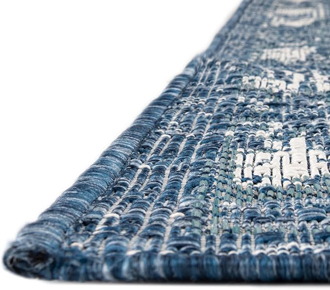 Unique Loom Outdoor Traditional Collection Area Rug - Valeria (7' 10" Octagon, Blue/ Ivory)