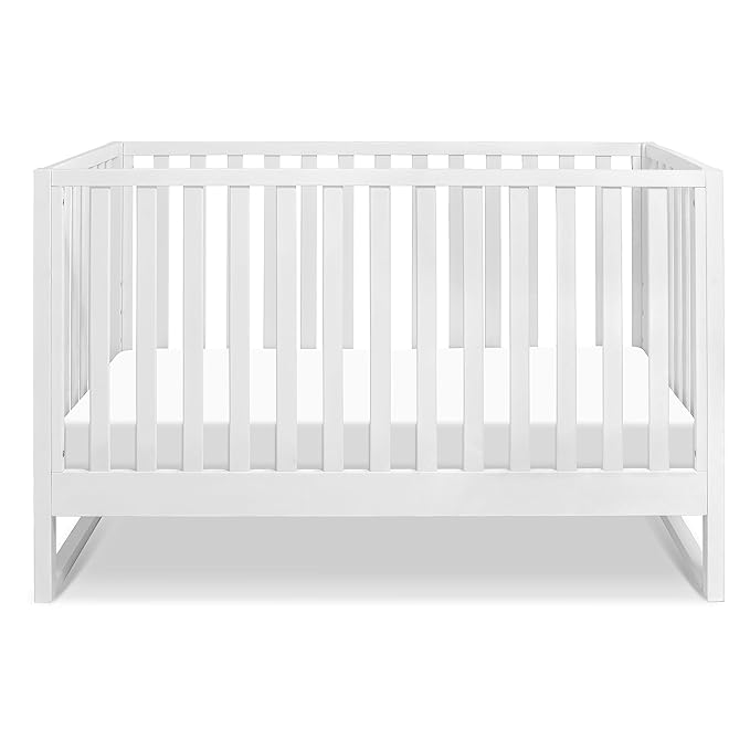 DaVinci Hunter 3-in-1 Convertible Baby Crib with Toddler Bed and Daybed Conversion - Strong, Durable, and Easy to Assemble - GREENGUARD Gold Certified with 4 Adjustable Mattress Heights - White