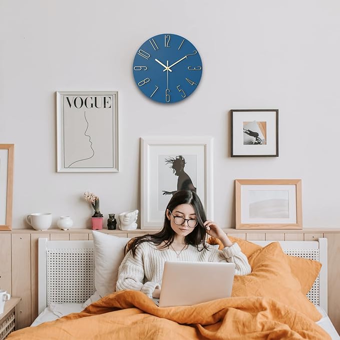 Wall Clock Battery Powered 12 inch Small Clock Analog Clock, Suitable for Home, Office, Bedroom, Kitchen, Classroom, School (Blue)