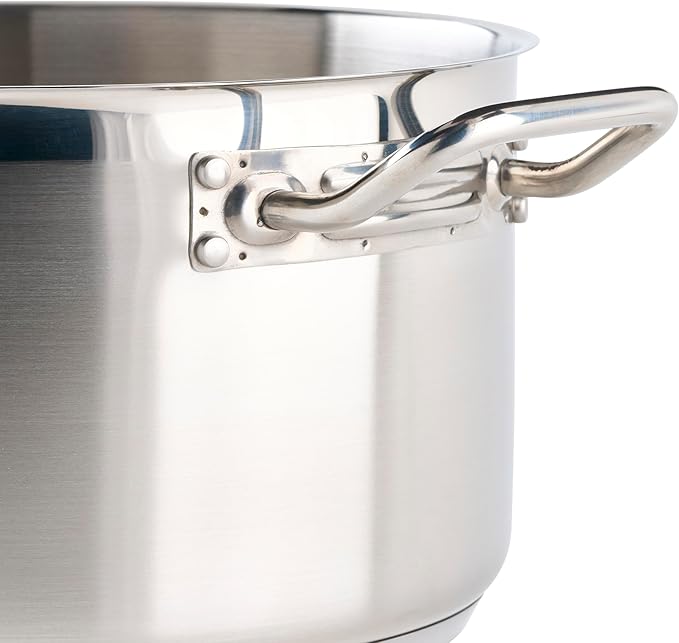 Winware Stainless Steel 10 Quart Sauce Pan with Cover