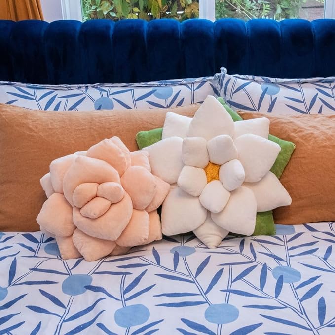 Green Philosophy Co. Poinsettia Pillow - Marshmallow White