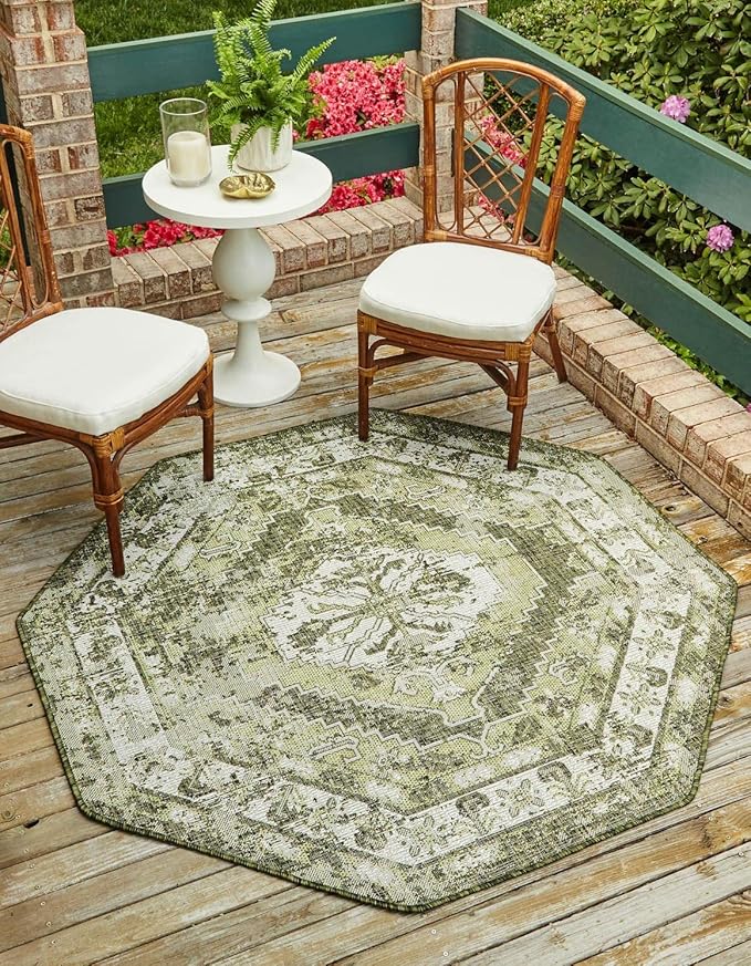 Unique Loom Outdoor Traditional Collection Area Rug - Valeria (5' 3" Octagon, Green/ Light Green)