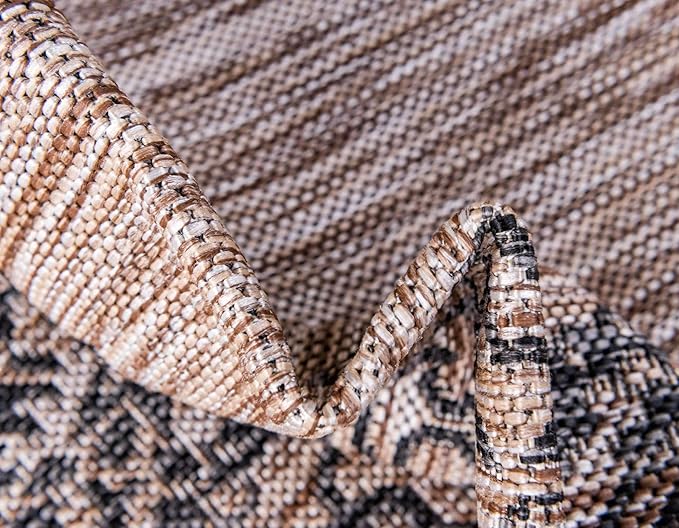 Unique Loom Outdoor Traditional Collection Area Rug - Antique (7' 1" x 10' Rectangle, Beige/ Black)