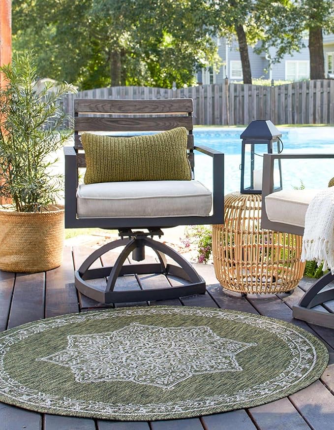 Unique Loom Outdoor Traditional Collection Area Rug - Antique (6' 1" Round Green/Ivory)