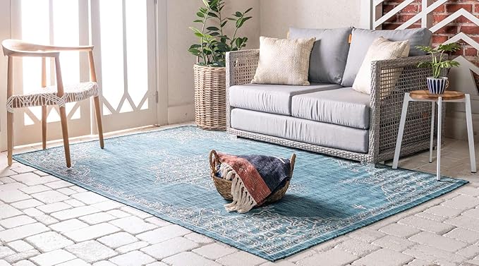 Unique Loom Outdoor Traditional Collection Area Rug - Antique (5' 1" x 8' Rectangle, Teal/ Gray)