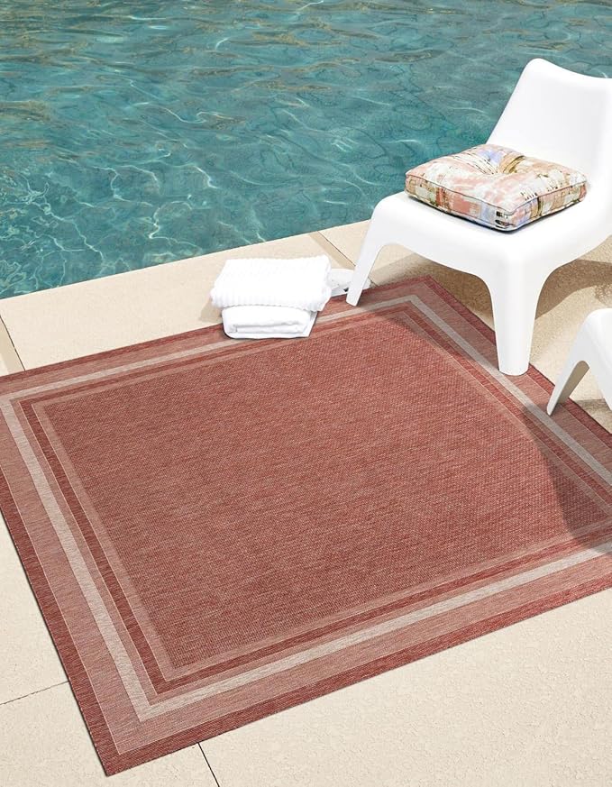 Unique Loom Outdoor Border Collection Area Rug - Soft Border (7' 10" Square Rust Red/Ivory)