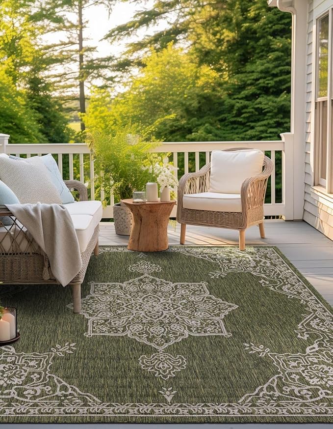Unique Loom Outdoor Traditional Collection Area Rug - Antique (7' 10" Square Green/Ivory)