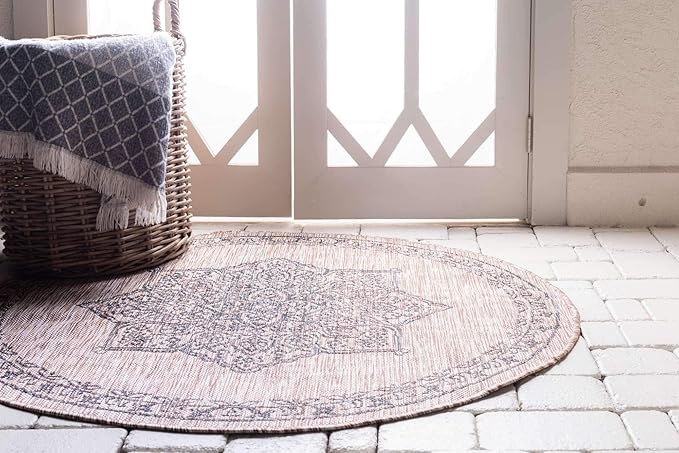 Unique Loom Outdoor Traditional Collection Area Rug - Antique (4' 1" Round, Beige/ Black)