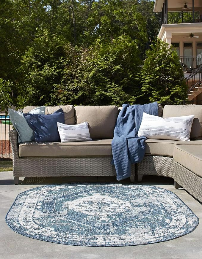 Unique Loom Outdoor Traditional Collection Area Rug - Valeria (7' 10" x 10' Oval, Blue/ Ivory)
