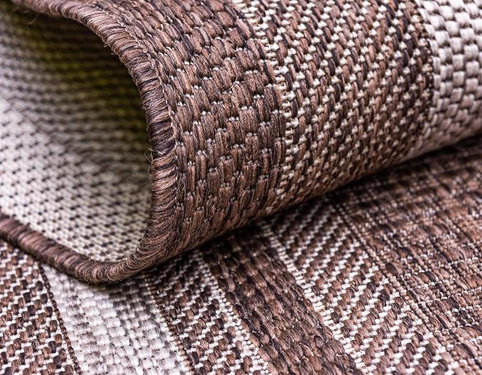 Unique Loom Outdoor Border Collection Area Rug - Soft Border (7' 1" x 10' Rectangle, Brown/ Ivory)