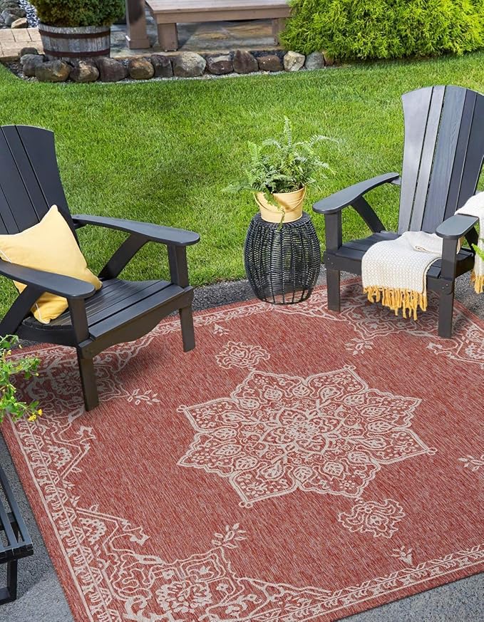 Unique Loom Outdoor Traditional Collection Area Rug - Antique (7' 10" Square Rust Red/Ivory)