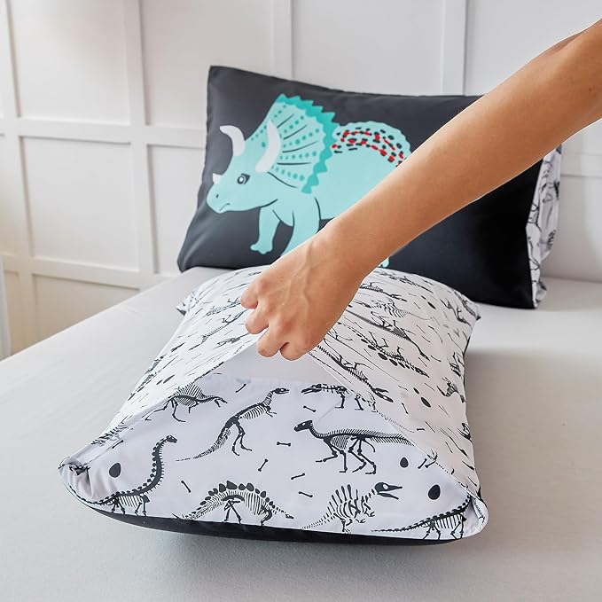 RYNGHIPY Dinosaur Bedding Set Queen Size Dinosaur Kids Comforter Set for Boys Girls Soft Breathable Cute Dinosaur Bed Set for All Season (Black,Queen)