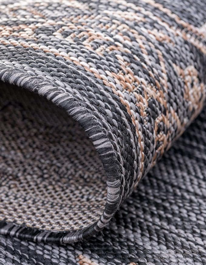 Unique Loom Outdoor Traditional Collection Area Rug - Antique (Round 13' 0" x 13' 0", Charcoal Gray/Natural)