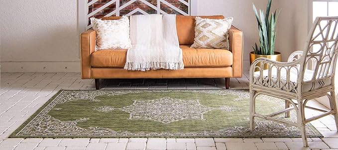 Unique Loom Outdoor Traditional Collection Area Rug - Antique (7' 10" x 11' 4" Rectangle, Green/ Gray)