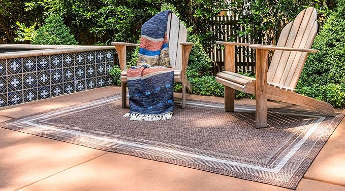 Unique Loom Outdoor Border Collection Area Rug - Soft Border (7' 1" x 10' Rectangle, Brown/ Ivory)