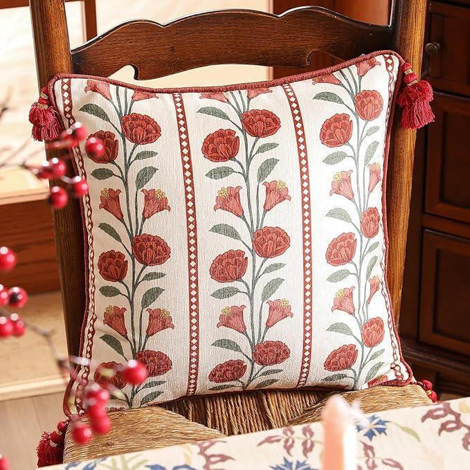 Vintage Throw Pillow Covers Pack of 4,Red Cozy Velvet with Leaves and Floral Pattern Pillowcases,Decor Square Round Lumbar Pillows Cushion Covers for Living Room Couch Sofa Bed Car