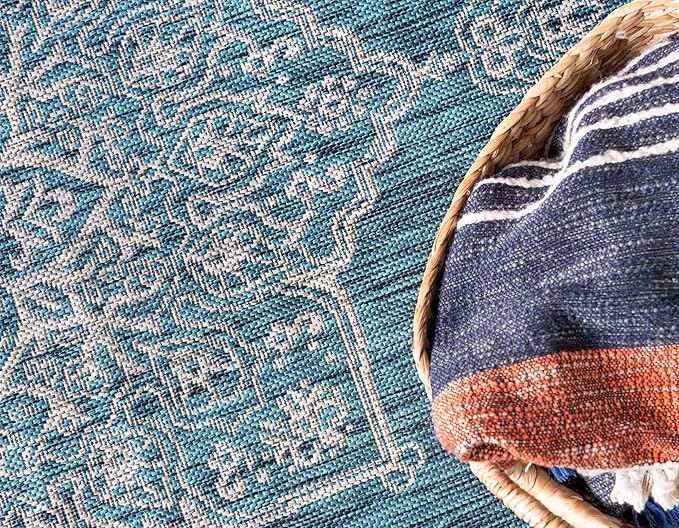 Unique Loom Outdoor Traditional Collection Area Rug - Antique (7' 1" x 10' Rectangle, Teal/ Gray)