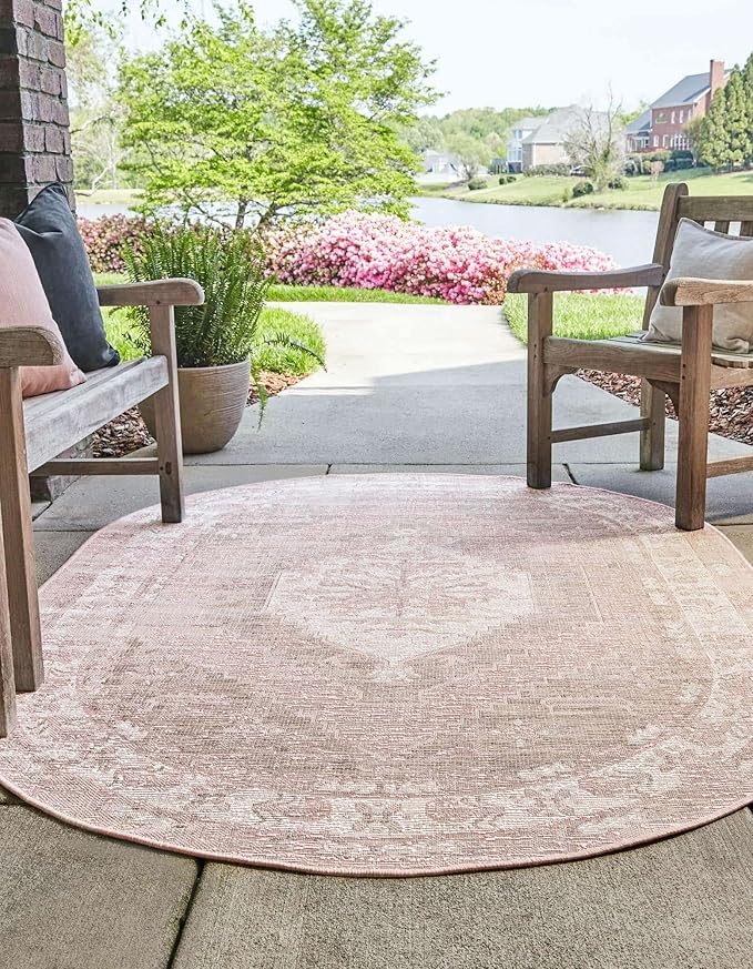 Unique Loom Outdoor Traditional Collection Area Rug - Valeria (7' 10" x 10' Oval, Pink/ Ivory)