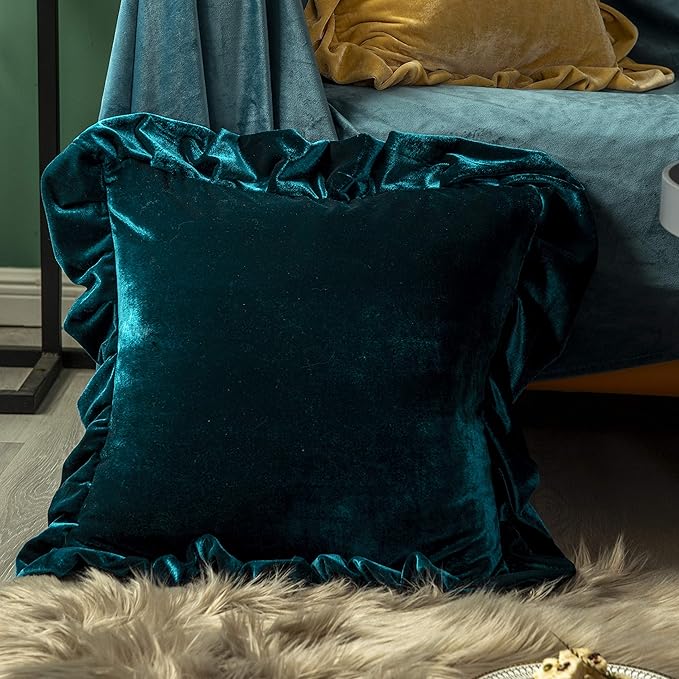 Velvet Throw Pillow Cover Soft Decorative Luxurious Solid Square Cushion Case for Sofa Couch Bedroom Farmhouse,Pack of 2, 18 x 18 Inches, Malachite Green