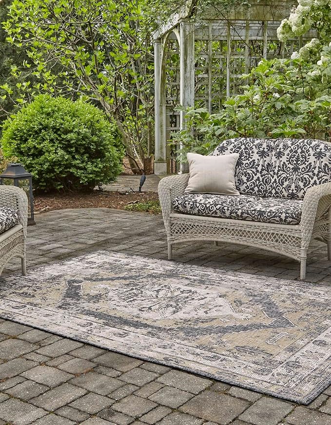 Unique Loom Outdoor Traditional Collection Area Rug - Valeria (5' 3" x 8' Rectangle, Charcoal/ Natural)