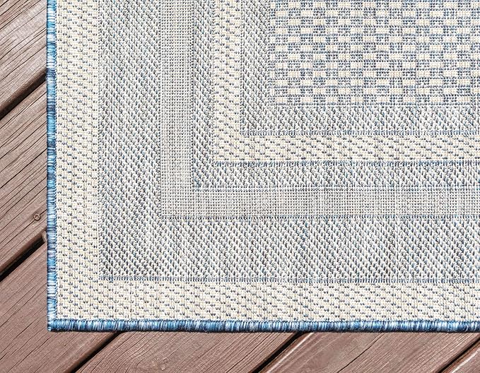 Unique Loom Outdoor Border Collection Area Rug - Soft Border (4' 1" x 6' 1" Rectangle, Blue/ Ivory)