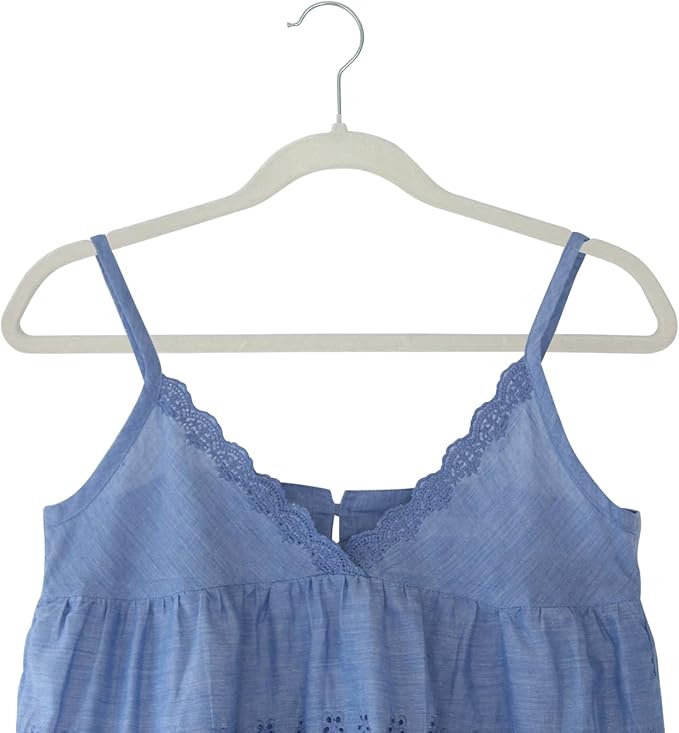 10 Pack Velvet Hangers - Non-Slip and Space-Saving Closet Organizers - Durable Soft-Touch, White Hangers for Clothes, Coats, and Wardrobe Essentials Luxury, Ganchos De Ropa, Gift