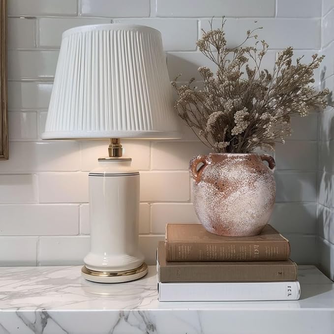 Rustic Farmhouse Ceramic Vase, 6.1" Tall Vintage Pottery Vases, Terracotta Decorative Boho Pampas Flower Vase, Suitable for Home Decor Living Room Entryway Table Bookshelf Mantle Shelf Decor