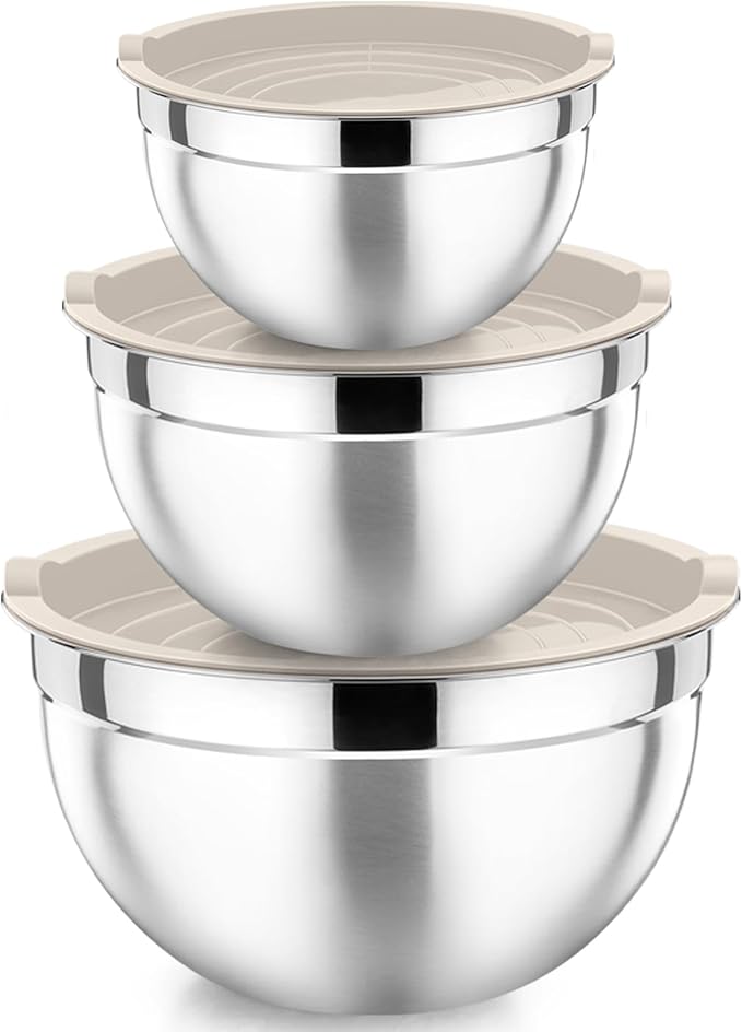 P&P CHEF Khaki Mixing Bowls with Lids, Set of 3, Stainless Steel Salad Nesting Bowl for Mixing, Storing, Prepping, Airtight & Stackable, Size 4.6/3 /1.5 QT