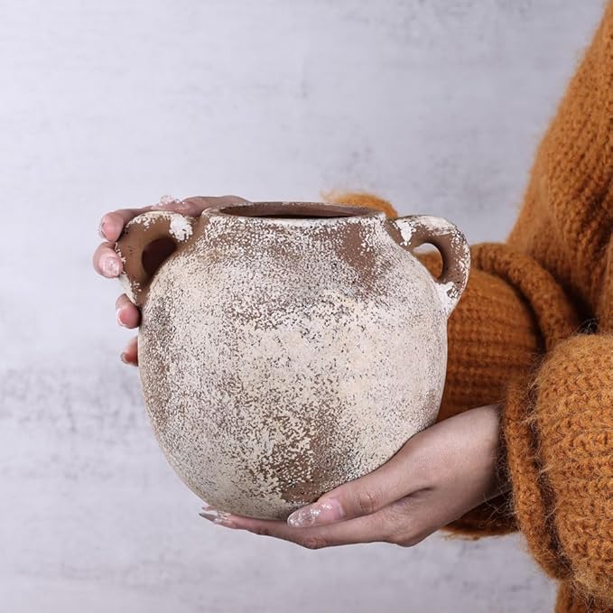 Rustic Farmhouse Ceramic Vase, 6.1" Tall Vintage Pottery Vases, Terracotta Decorative Boho Pampas Flower Vase, Suitable for Home Decor Living Room Entryway Table Bookshelf Mantle Shelf Decor