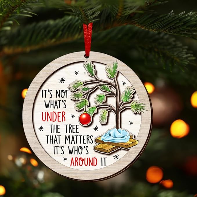 Christmas Family Ornament Gifts for Women Men - Wooden Christmas Ornaments 2025 for Tree Decorations - Family Ornaments for Mom Dad Grandma Grandpa, Gifts for Sister Brother Husband Wife Friend