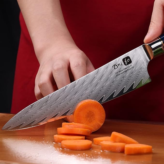 Chef Knife, Damascus Chef Knife 8 inch, Damascus VG-10 67-Layer Steel Japanese Kitchen Knives, Full Tang Non-stick Blade and Anti-rusting Forged Cooking Knife with Gift Box