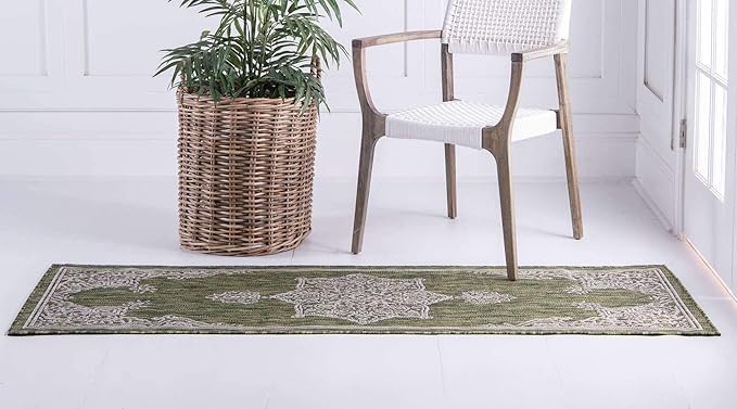 Unique Loom Outdoor Traditional Collection Area Rug - Antique (2' x 6' 1" Runner, Green/ Gray)