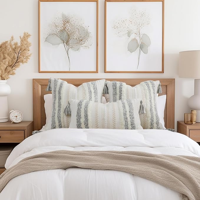 decorUhome Decorative Boho Throw Pillow Cover 20x20, Accent Neutral Textured Tufted Pillow Cover Striped for Couch Bed Sofa, Light Grey and Cream White, Pack of 1