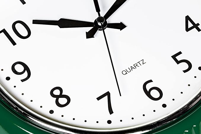 Bernhard Products Retro Wall Clock 12 Inch Hunter Green Kitchen 50's Vintage Design Round Silent Non-Ticking Quartz Battery Operated Clocks for Home Office School Classroom Kids Bedroom Living Room