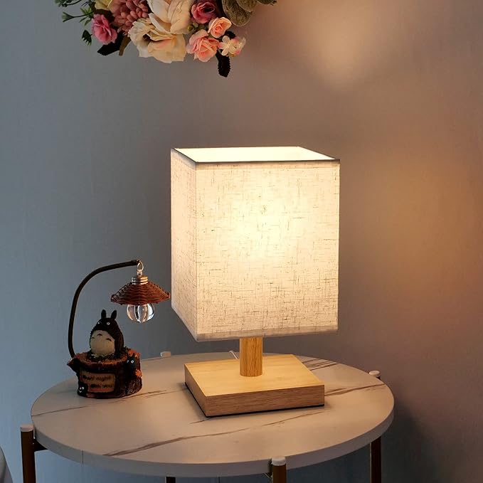 Small Table Lamp Mini Bedside Night Light Wooden Simple Desk Nightstand Lighting with Linen Shade for Bedroom, Living Room, Kids Room (Including LED Bulb) (Square)