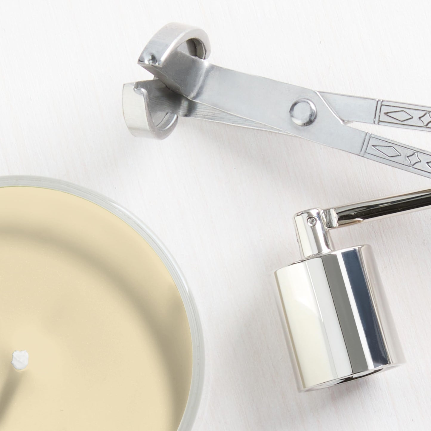 Yankee Candle Christmas Cookie Scented Candle, 22oz Large Jar with up to 150 Hour Burn Time, Giftable, Holidays