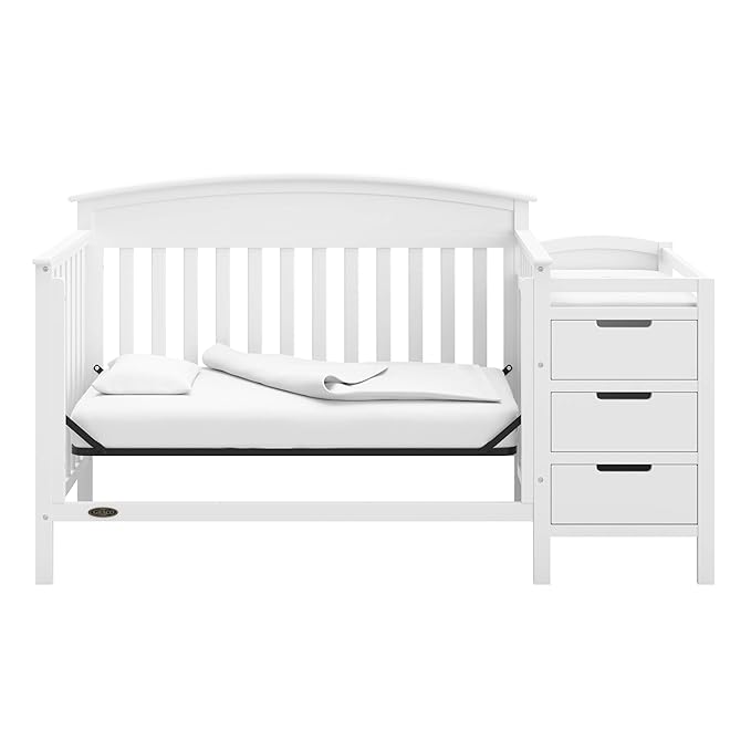 Graco Benton 5-in-1 Convertible Crib and Changer (White) – Crib and Changing -Table Combo, Includes Water-Resistant Changing Pad, 3 Drawers, Converts to Toddler Bed, Daybed and Full-Size Bed