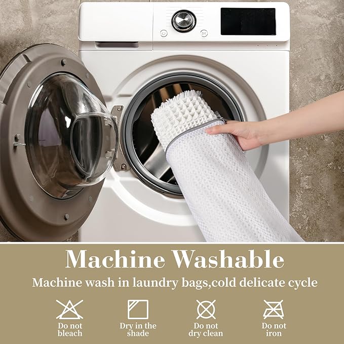 RESARE Waffle Bath Mat for Bathroom, Super Absorbent Bathroom Rugs Non Slip Machine Washable, Ultra Soft Quick Dry Boho Bath Rugs with Tassels for Floor, Upgraded Bordered Design, 24"x36" White