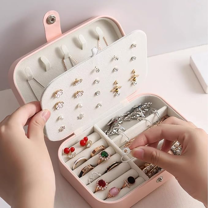 Personalized Jewelry Box Gifts for Women Custom Travel Jewelry Case Organization Leather Customized Birthday Anniversary Bridesmaid Gifts