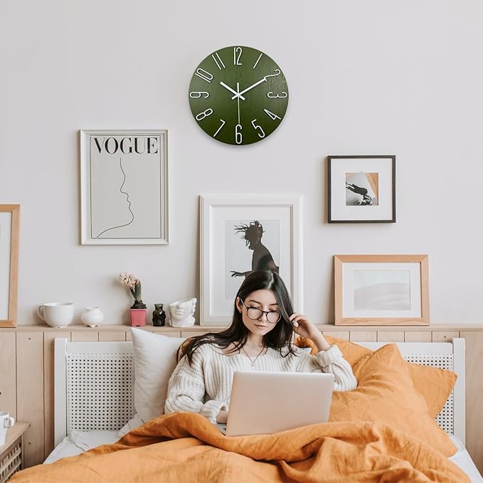 Faupugh Wall Clock 12 inch Silent Wall Clock, Battery Powered, Suitable for Home, Office, School, Kitchen, Bedroom, Living Room (Green)