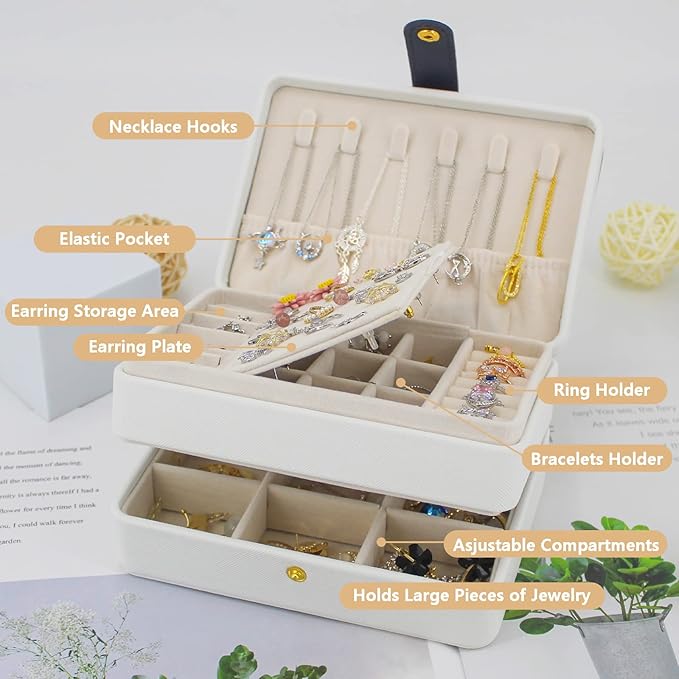 KOOAAICCHI Small Jewelry Box, Travel Jewelry Organizer, Portable Jewelry boxes for Women Girls Gift, Double Layers PU Leather Jewelry Holder for Rings, Earrings, Necklaces-White