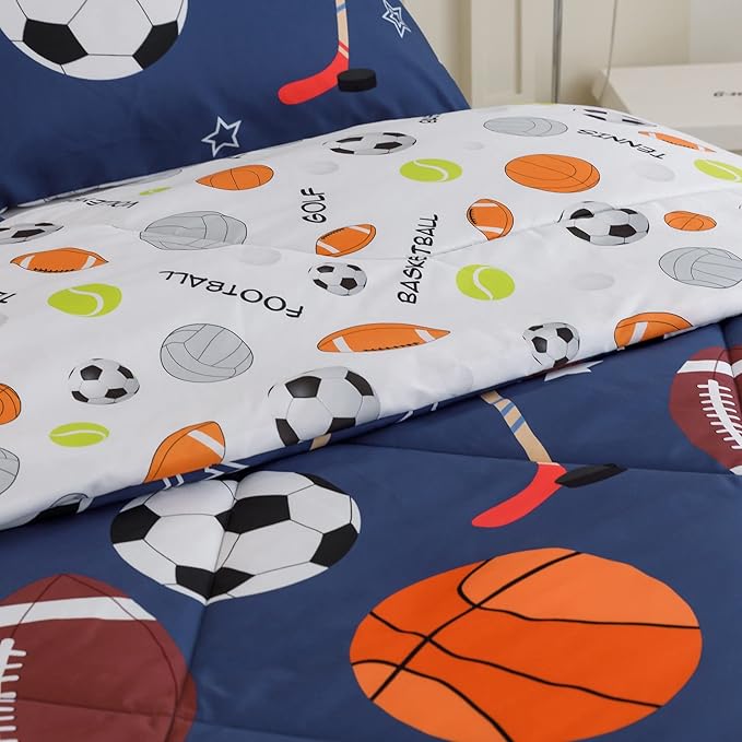 RYNGHIPY Kids Sports Theme Bedding Set, Basketball Football Baseball Tennis Print Comforter Set for Teens Boys Girls, Super Soft Lightweight (Balls,Twin)