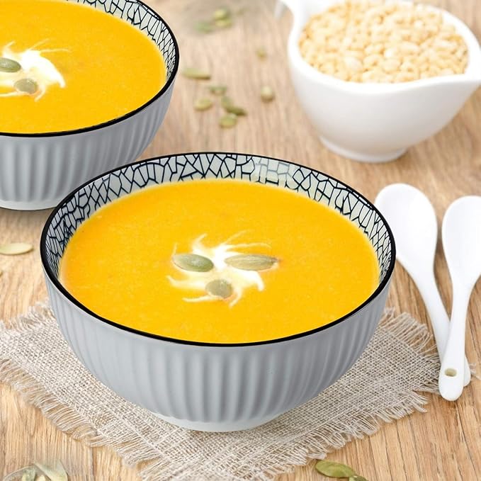 QINLANG 6 Inch Blue and White Porcelain 30 oz Bowls Set of 6 for Soup, Cereal, desserts, ice cream and Rice - Mixing Pattern