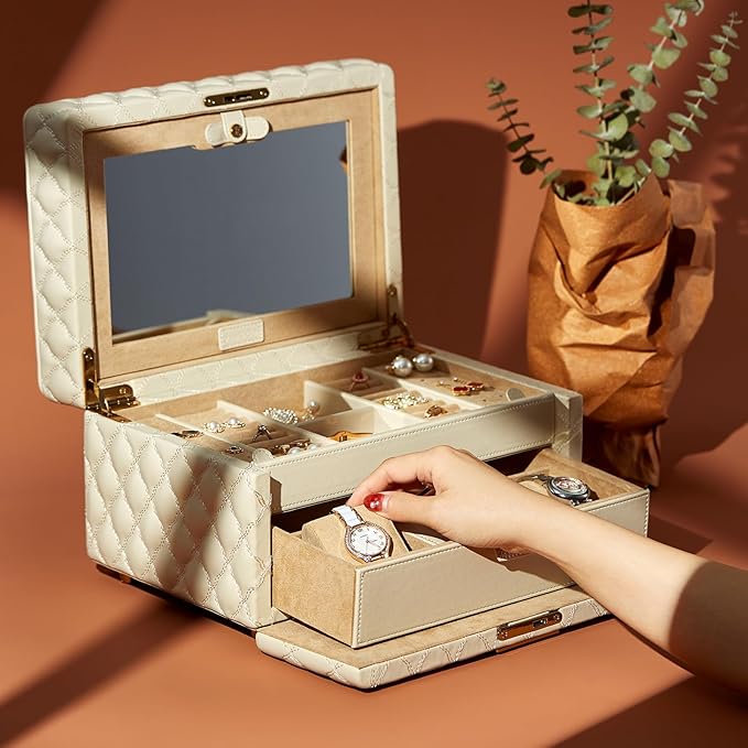 VEE&CO. Jewelry Box,Diamond Quilted Leather jewelry organizer earring holder organizer necklace organizer 2-Layer Jewelry Case with Drawers, with Key Lock,gifts for women (beige, Medium)